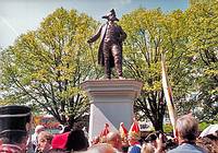 Stimmunsvolle Feste werden auf dem Markt von Friedrichshagen gefeiert