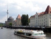 Mit dem Schiff in Berlin unterwegs